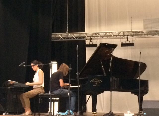 musicassoluta's tweet photo. #Pianists @GloriaCampaner  #LeszekMozdzer &amp; sculptor #PinuccioSciola rehearsing for tomorrow concert @CalaJazz http://t.co/zogJhSmgG2