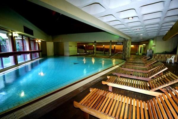 Mtpatourism's tweet photo. Couples Spa, sundowner game drive, sparkling wine: It's all about #Romance #winterpackagesMP http://t.co/xcE9ZaHfrt http://t.co/PSyl5Jx1J3