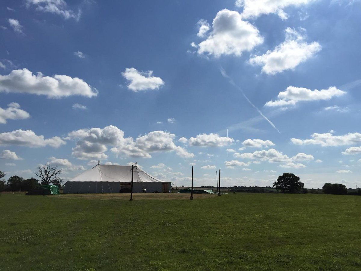 Beautiful weather at Hay Day HQ. Last chance for 'discount20'code haydayfestival.com/tickets/ebryks… #payday #weekend #festival