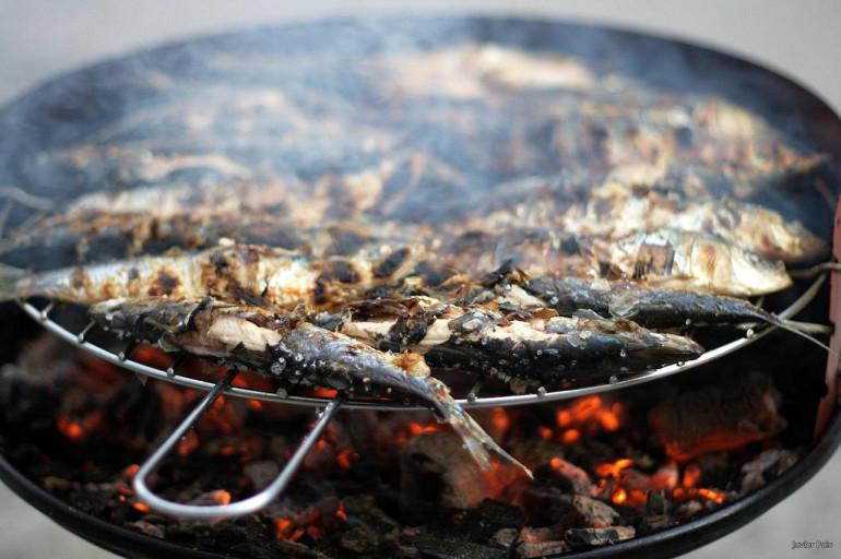 directopaladar's tweet photo. ¿A quién le apetece ir de barbacoa? Los mejores trucos y recetas http://t.co/Z4lESJMlZW vía Vive 0,0 http://t.co/piQdmWi5EC