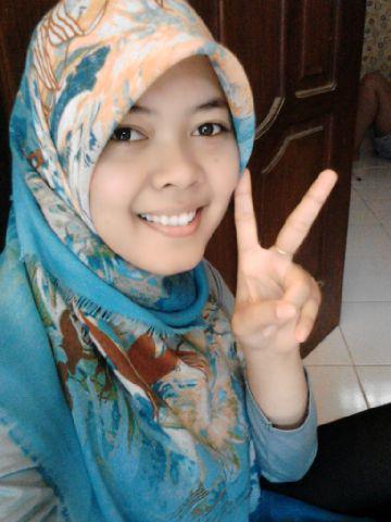 iqbalgra's tweet photo. @Ryaa_23 smile :);) http://t.co/3xoORzv553