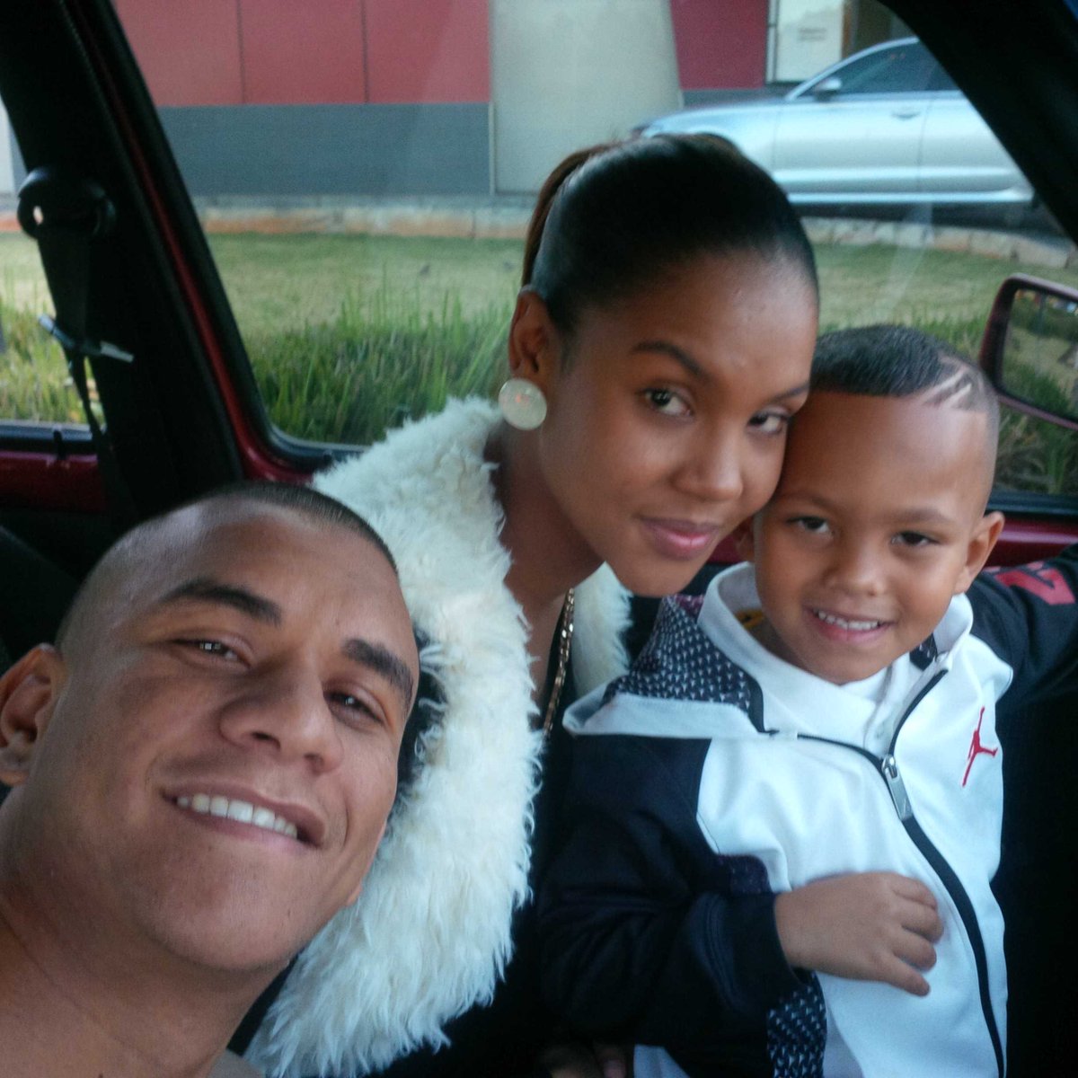 KeeganKP12's tweet photo. Family 1st http://t.co/T1IXaJNsjj