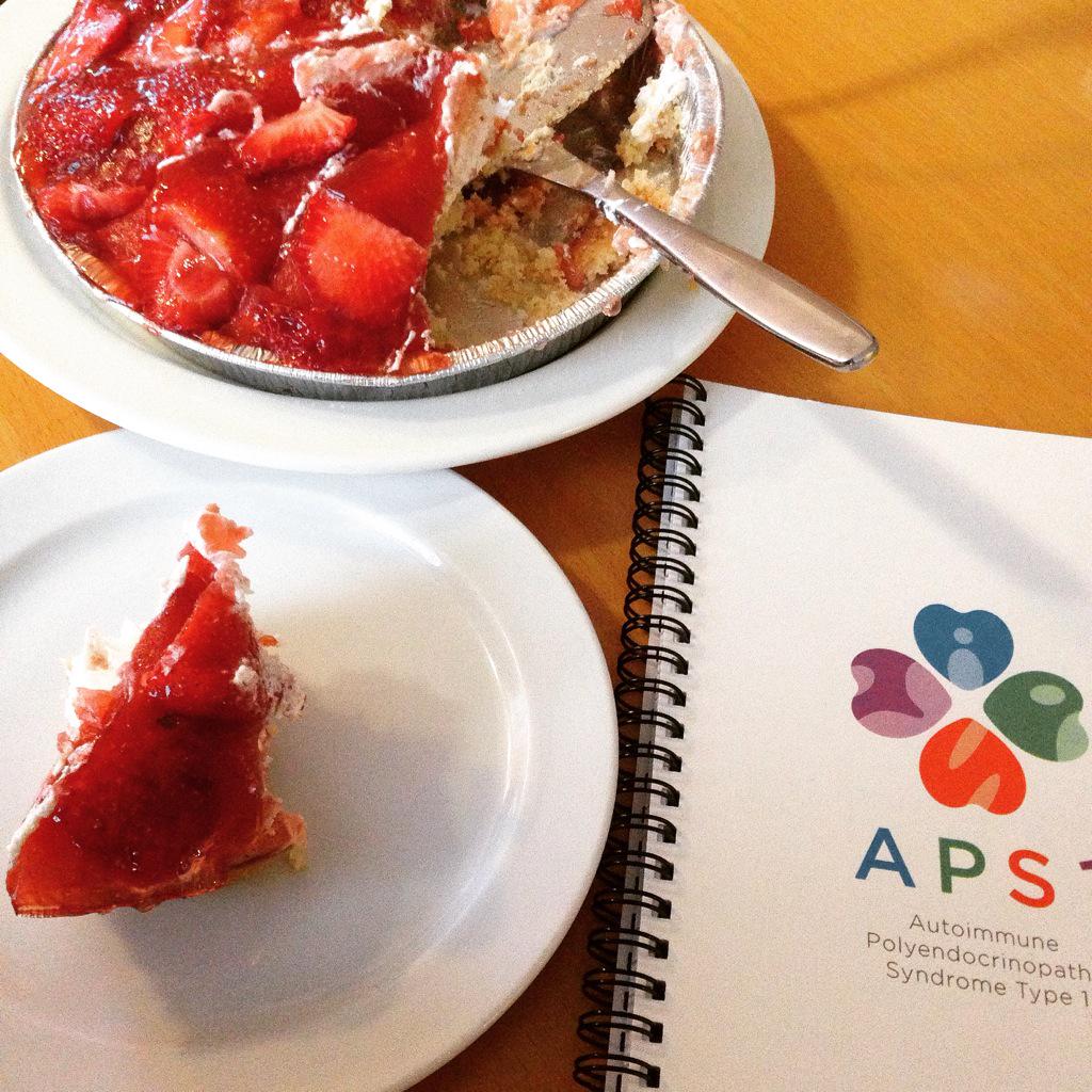 NicoKluger's tweet image. I like research group meeting in #finland #APECED #APS1 😋