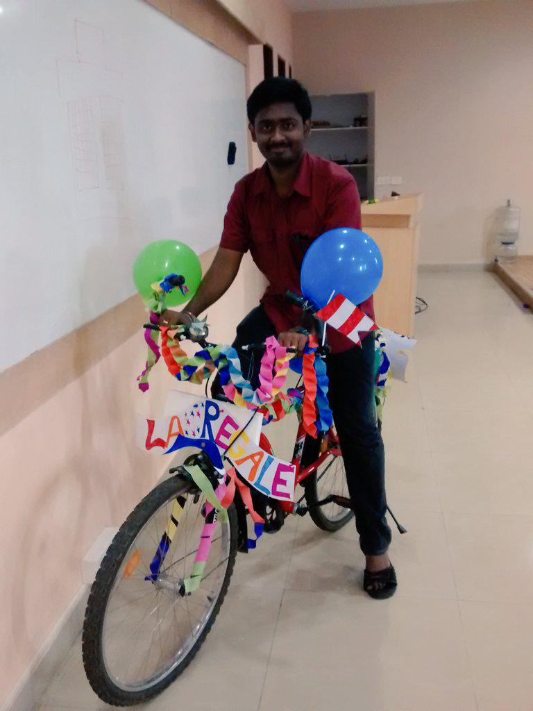NathwaniVivek's tweet photo. Pics behind the preparation of #InstallationRally @ #SymbiosisBengaluru Campus starting @ 4:30pm organised by #AdRiot http://t.co/ie6POp97nE