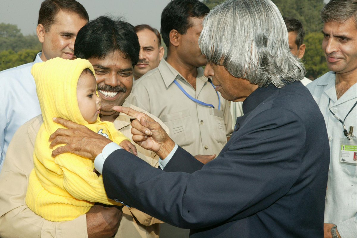President Mukherjee On Twitter Dr Apj Abdul Kalam With Students Children Http T Co Zuvi78s4oi