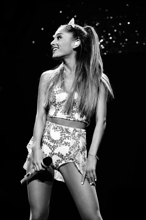 #mtvhottest Ariana Grande 😊