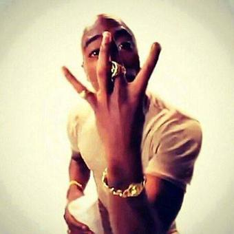 KeeganKP12's tweet photo. 2pac!!!!!! http://t.co/H53ZiandJN