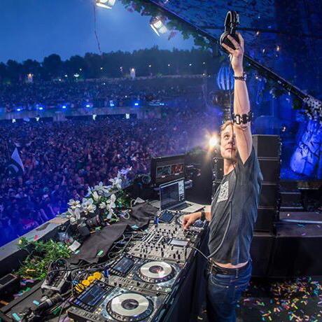 TranceAttack's tweet photo. Listen &amp; Download A State Of Trance 724 with Armin van Buuren here! #trancefamily #asot724 http://t.co/z9OLkmsjwW http://t.co/zbXMJBrVLE