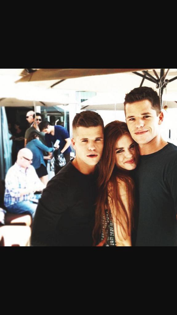 Happy birthday and please come back to tw 
