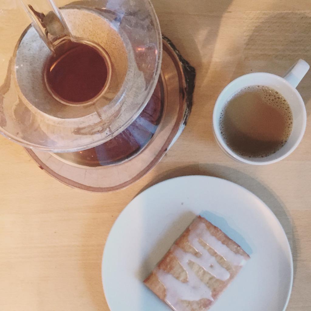 masonbm's tweet image. Happy Friday y'all. #toasterstrudel  #TGIF