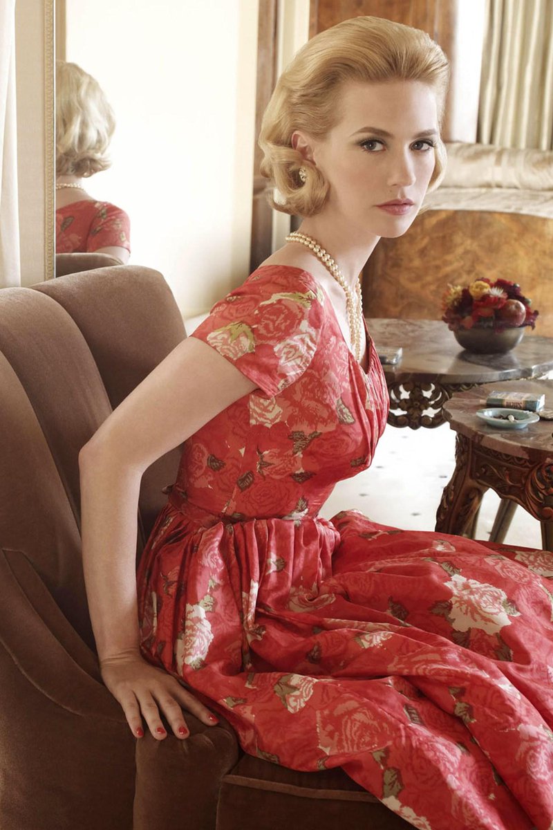 BritishVogue's tweet photo. From Betty’s shoes to Don’s bathrobe, see the pieces up for sale from the Mad Men set – http://t.co/BRedL0Nct6 http://t.co/lAMHgJm2K3