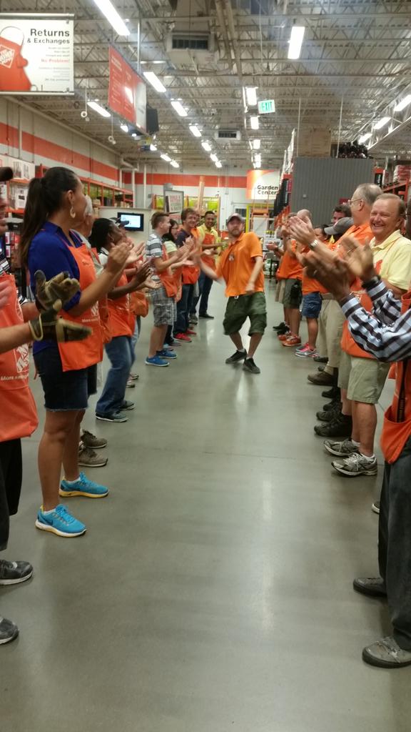 eglinton48's tweet photo. Whip and nay nay for Sam's promotion! Met rocks!@RoWilliams1 @Derekgilpin @malgerio271 @jodievans262 http://t.co/gogS0x95pF