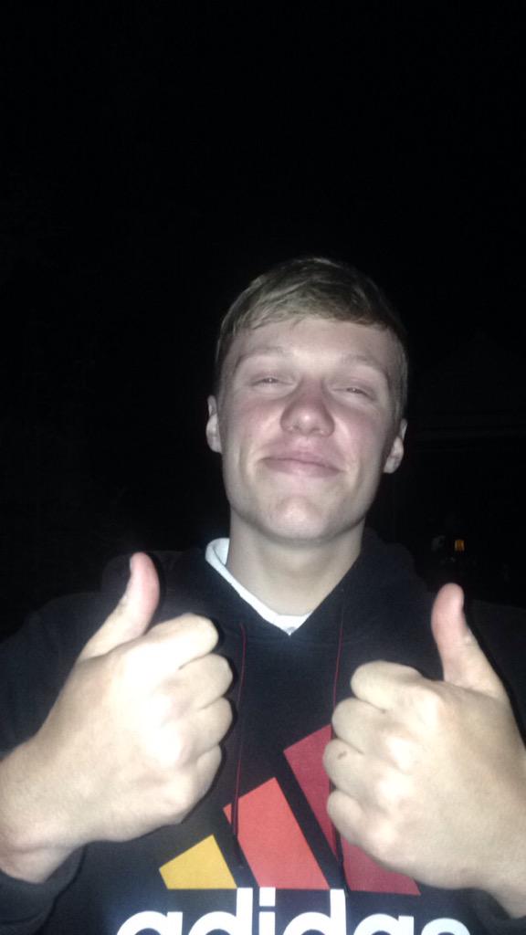 Luke_Goodge's tweet photo. Happy birthday @toddpitcher #youngmouse http://t.co/qJfcvnaPaM