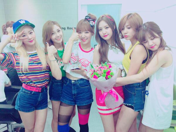 acbenhn_0412's tweet photo. Apinkไธๅ ใใฅใใซใ~๐
Apinkใใใในใใผใธใงใใณใๆๅใใโช
#Remember3rdWin
#apink3rdwin http://t.co/ly586jpV7a http://t.co/CmRwJHS4ru