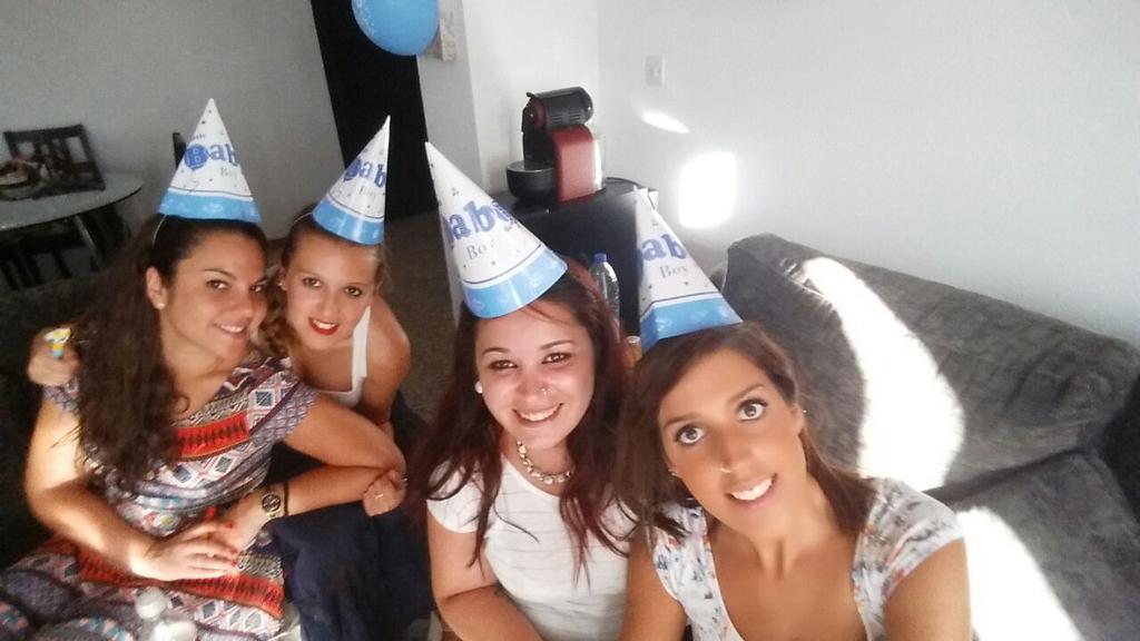 VeronicaRoGa's tweet photo. Churris :) @lauracasausj  @Patriiissiiiaaa  @EvaSanchez2189  @mariaroldanlu http://t.co/TPD8gFtXgI
