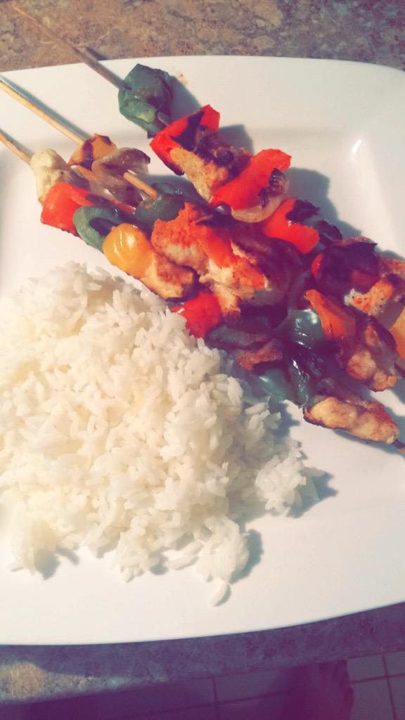 danyol1991's tweet photo. Also food last night was lit🔥🔥🔥🔥 http://t.co/zeBdTVGXDR