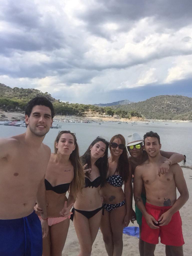 MarcosPL5's tweet photo. Pantano🏊🏼☀️🚣🏼
@aran_777 @danipeso07 @mnvirginia @LorenaGarc28 http://t.co/n8XX9iRbna