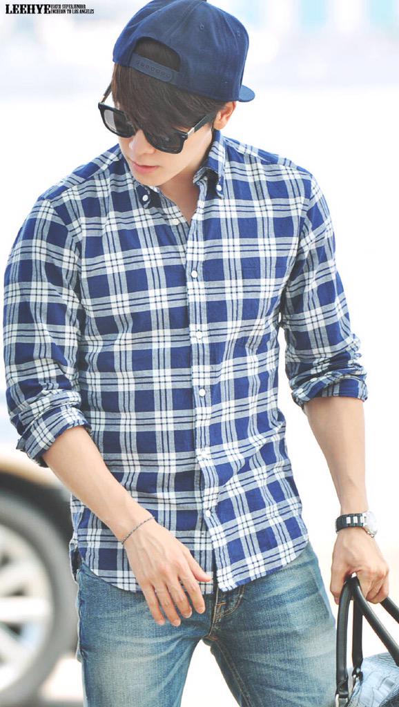 sihaes's tweet photo. ideal type omged RT @jaejie16 150731 ICN airport - Donghae 2[LeeHye] http://t.co/y0ydxbbZT0