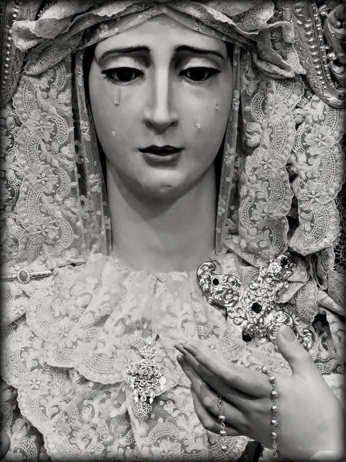 Que viva el que está preso
Haz que también yo alcance
La Gloria que espero
Esperanza Barbateña.