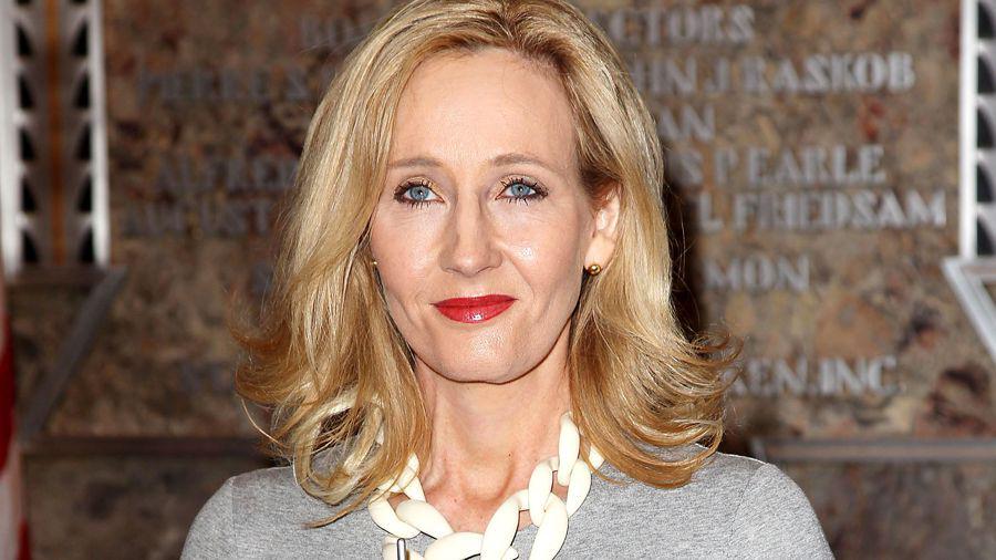 20 incredible facts about J.K. Rowling you probably never knew. Happy birthday Jo!
 