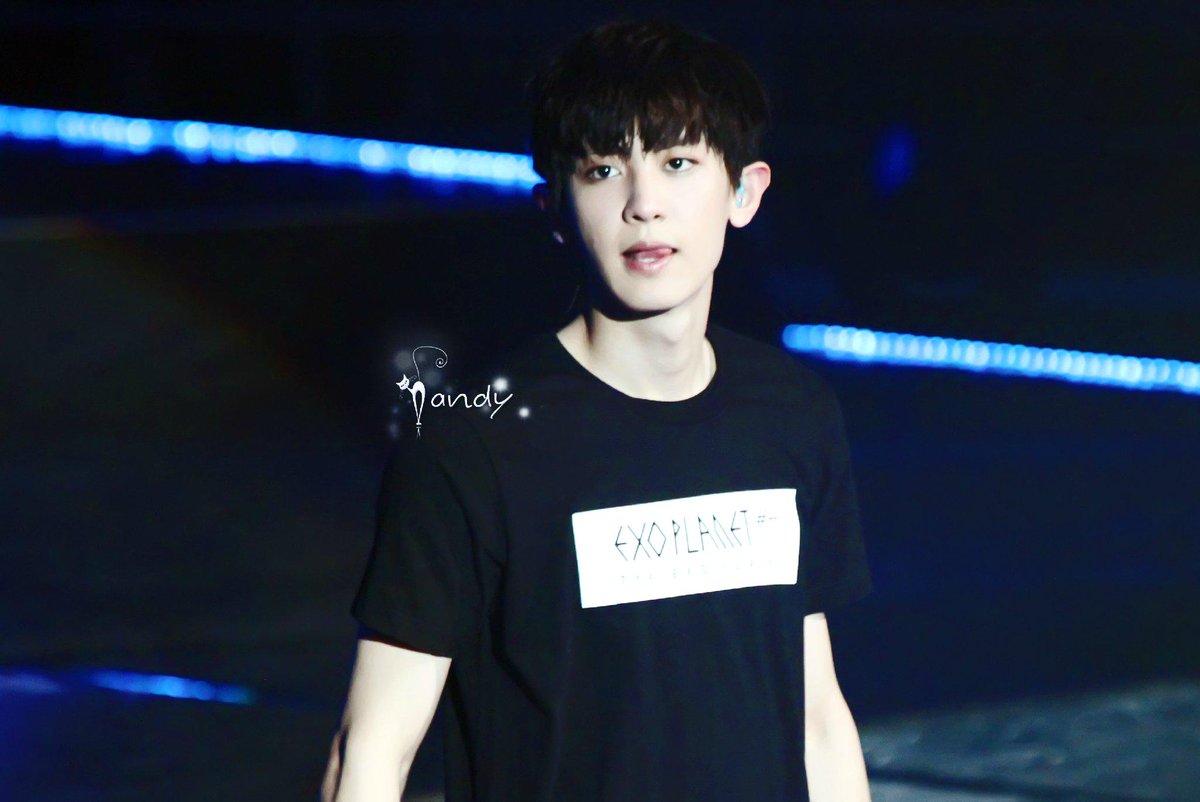 ChanHomeTH's tweet photo. 150718 EXO'luXion #CHANYEOL #1
Cr.Handyeol
http://t.co/RgFbvEcmiD
http://t.co/yvRlk8Q66x
http://t.co/Oo6J7TokMI http://t.co/ffmpyUEskI