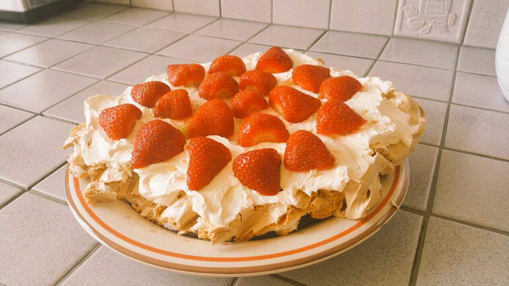 AyushCareLtd's tweet photo. #holmesdale #baking #GreatBritishBakeOff #homemadefood #dessert @HeeralPatel11 @chetnamakan #Bexhill #FridayBakeOff http://t.co/eyBY8o8Mgc