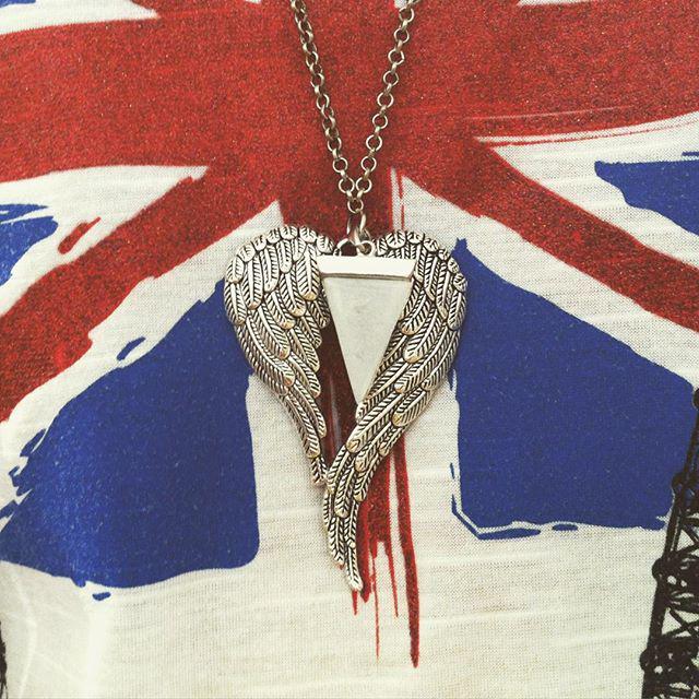 vernicewho's tweet photo. best combo ever 🔝 #pythacarus #bbcatlantis #necklace http://t.co/V3luNClpaD