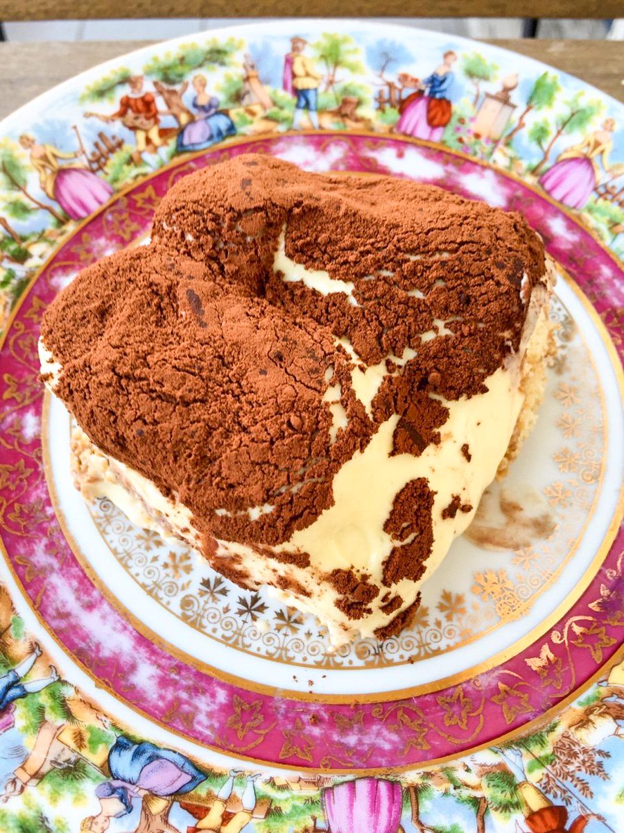 succedeame's tweet photo. La ricetta del #tiramisu con una crema leggera senza albumi è sul blog!! http://t.co/QnzJkSTGIO http://t.co/eelyMF4y2h