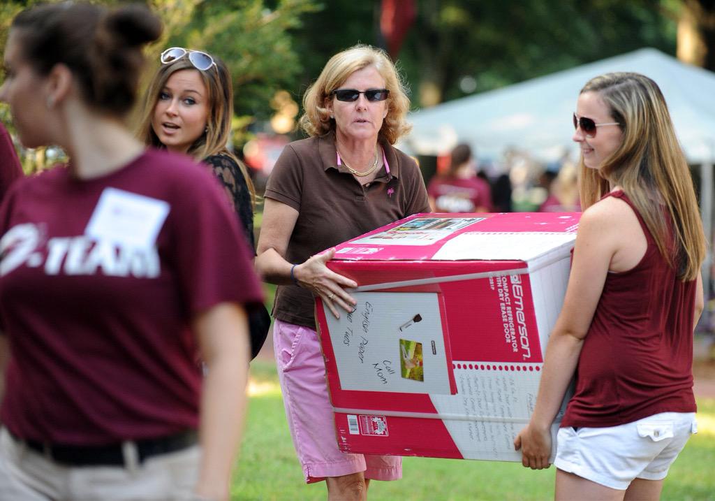 3 weeks til #ElonMoveIn!