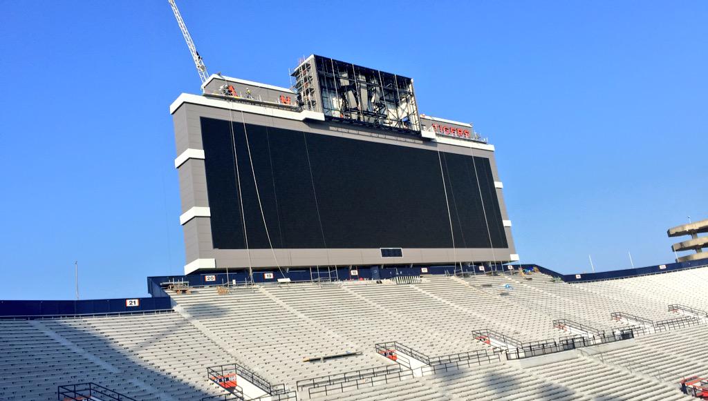 AuburnTigers's tweet image. Who's ready to flip the switch? Stay tuned. #WarEagle