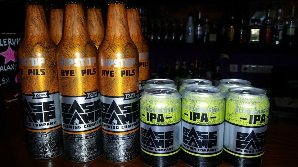 Montereybar's tweet image. @BaseCampBrewing booty on the bar! #craftbeer #Berlin #mapsmapsmaps