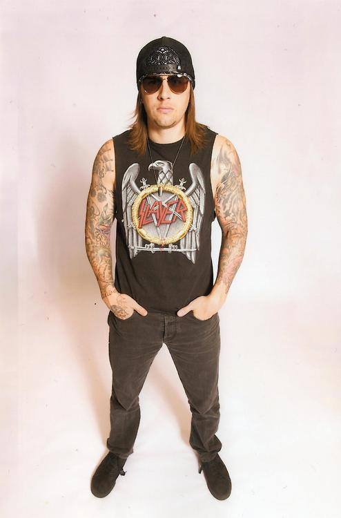 Happy birthday M.Shadows \\m/ 