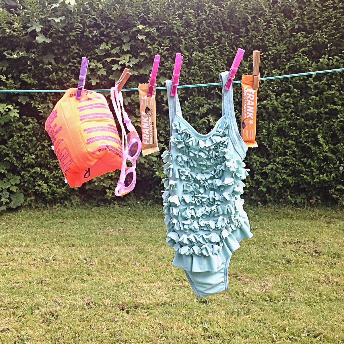 Ideal for a post #swim #snack
bit.ly/ShopFrank
#honestenergy #noaddedsugar #nonuts #dairyfree #glutenfree