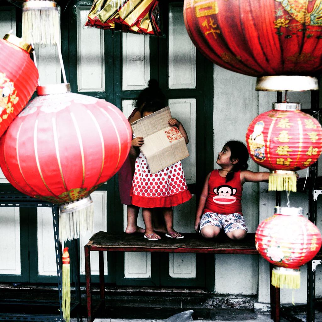 geekacid's tweet photo. In Chinatown, Bangkok http://t.co/1k31CGE3tY