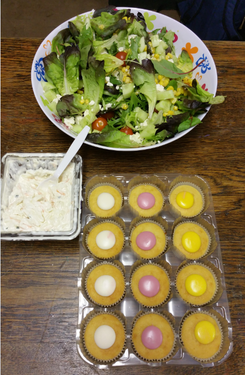 HomelessKitchen's tweet photo. The @HomelessKitchen is serving a hot meal, salad and drinks today come along, Pls visit @ http://t.co/kQ5MG5o4dN http://t.co/KHLDEkGPVD