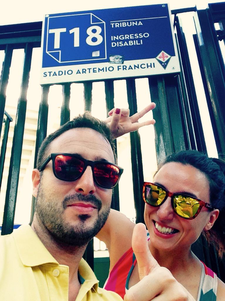 raulpolvorinos's tweet photo. @Roberjnarri he venido a fichar al mejor betico!!! http://t.co/85HDw6qZq5