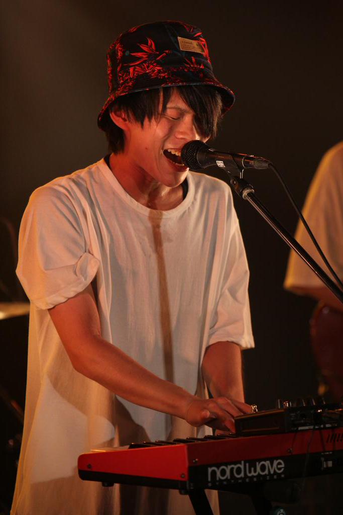 f_osho's tweet photo. 朝まで行くよー！！
Lucky Kilimanjaro
#new_action http://t.co/zdc5jrmrN5