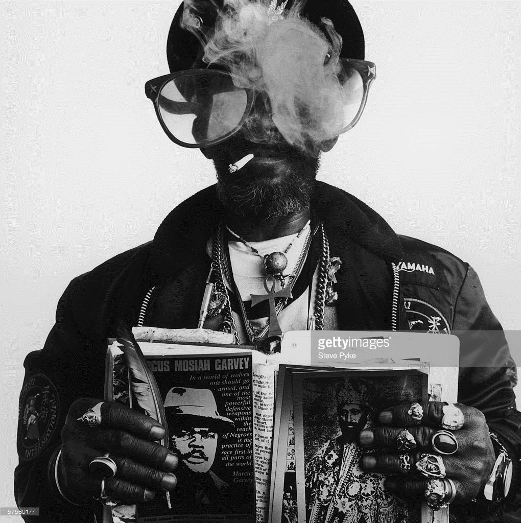 GettyArchive's tweet photo. FACES OF OUR TIME Words & Portraits @stevepykestudio http://t.co/0mBsgIYrj1 #StevePyke http://t.co/hogFu7j3lz