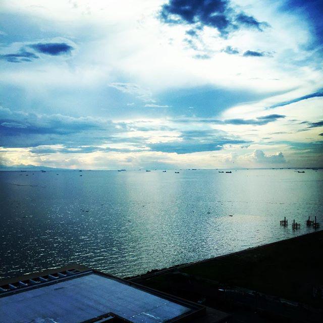 bigbang_indo's tweet photo. [PHOTO] G-Dragon's Instagram Update: Bye #malnila >>>>>> Hello #jakarta http://t.co/Lom0yTaV7E