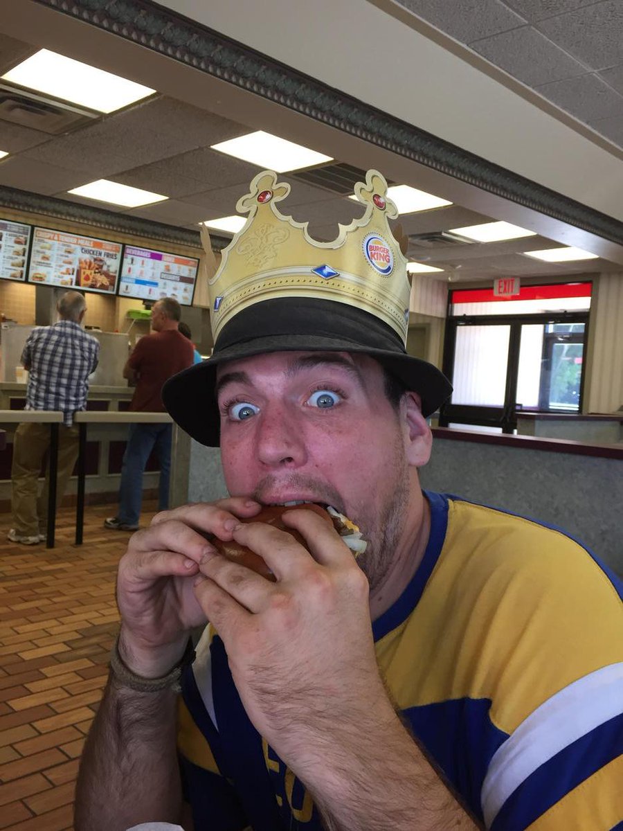 RaineCordell's tweet photo. Attack of the @MrBggls http://t.co/mCwMY2Avfn