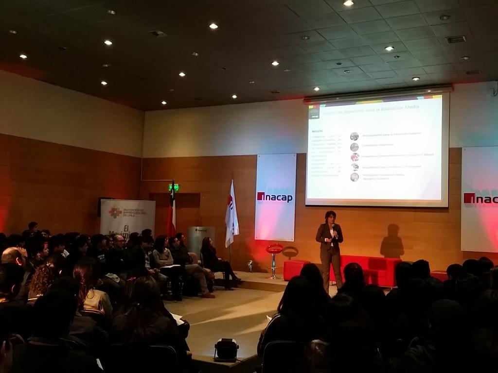 Sonia Zavando, Directora Centro Desarrollo Enseñanza Media <a href="/inacap_cl/">Inacap</a> comenta acerca d importancia d emprender joven