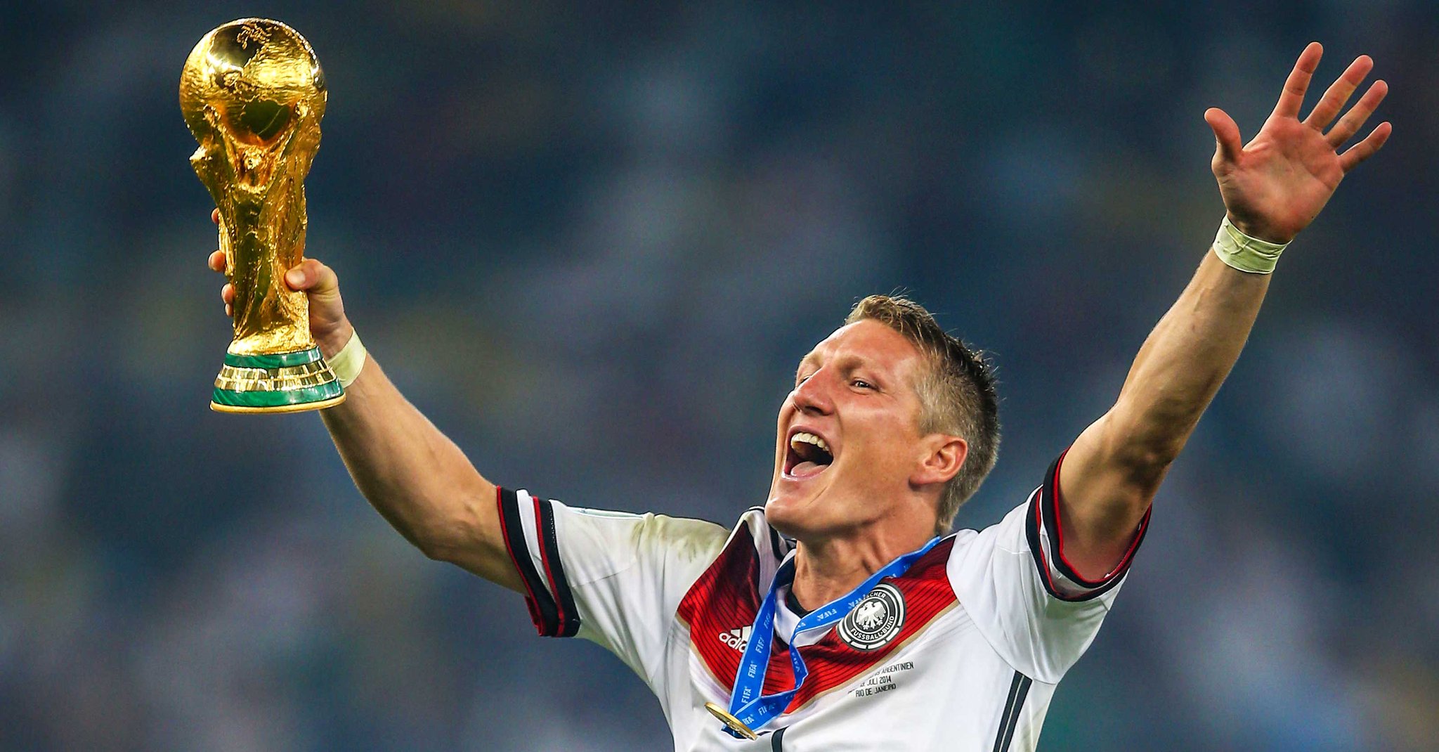 Happy 31st birthday to World Cup winner and Manchester United midfielder Bastian Schweinsteiger! 