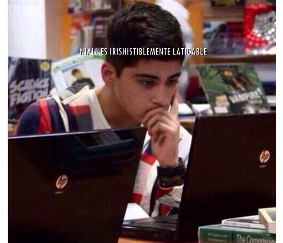 Singularity113's tweet photo. Zayn be listening to #DragMeDown be like: #1DDragMeDown #1DNewSingle http://t.co/1TZ22xcheO