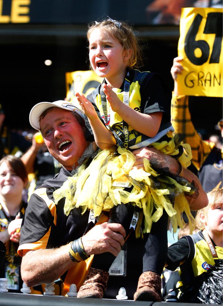 tcotchin9's tweet photo. Great seeing the Tiger army wearing their colours proudly tonight #AFLManyColours http://t.co/NGBWsbZL26