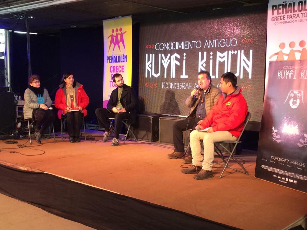 chimkowecentro's tweet photo. Foro Documental MADERA de la serie Kuyfi Kimün en Expo Pueblos Originarios @penalolen @novasur @RojizoCom http://t.co/2pgiIgn55f