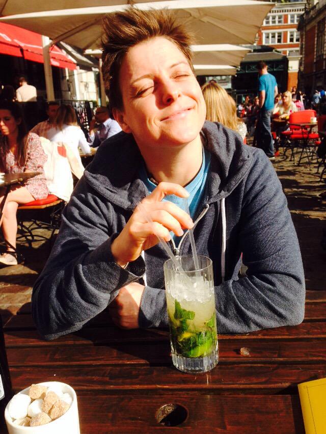 CharliRobertson's tweet image. Great times with my best buddy in London - shame about the travel! #FlatTyre #EngineFail #6hoursandcounting 😳😂😩😴