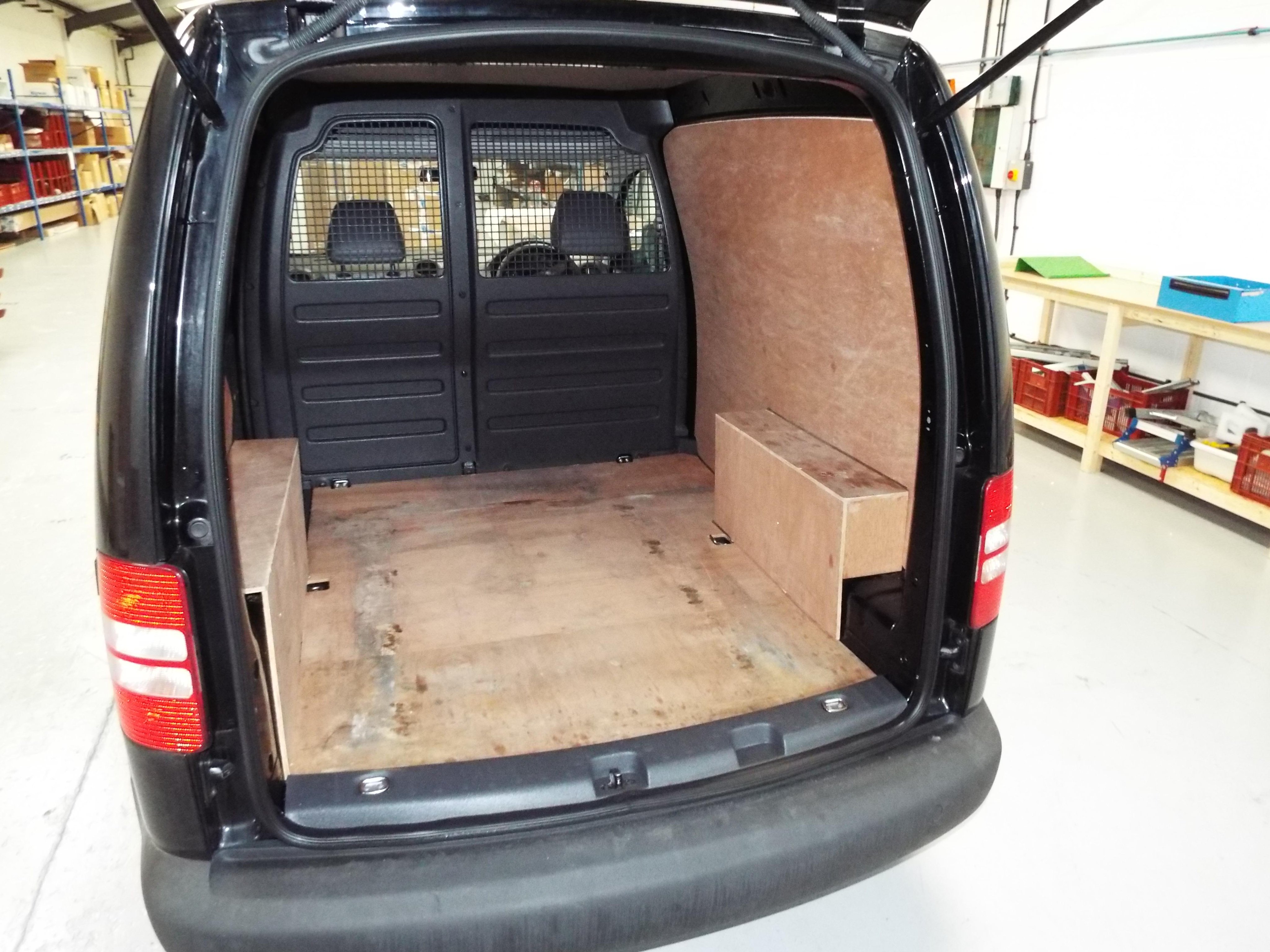 VanRackingSolutions on X: Volkswagen Caddy installed with it's new racking  system featuring underfloor storage. #VanRacking  / X