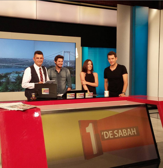 MelisTuzngucNew's tweet photo. BABACANDIR dizisi oyuncuları 1'de Sabah 'ta @MelissTuzunguc @Urazka @0zgunkaraman http://t.co/pb5ZYQ69d6