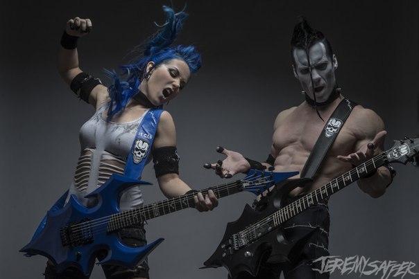 andrs_hrz's tweet image. @AWhiteGluz @DoyleAbominator happy birthday to you 🎂😊