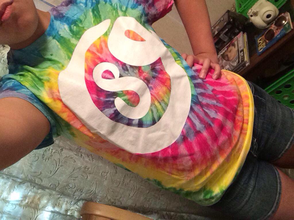Seb_Merch's tweet photo. "This is the most comfort ablest shirt ever and I'm so happy I get to wear it now!☺️💙" @SEBTSB #sebmerch http://t.co/rG5N22QwvA